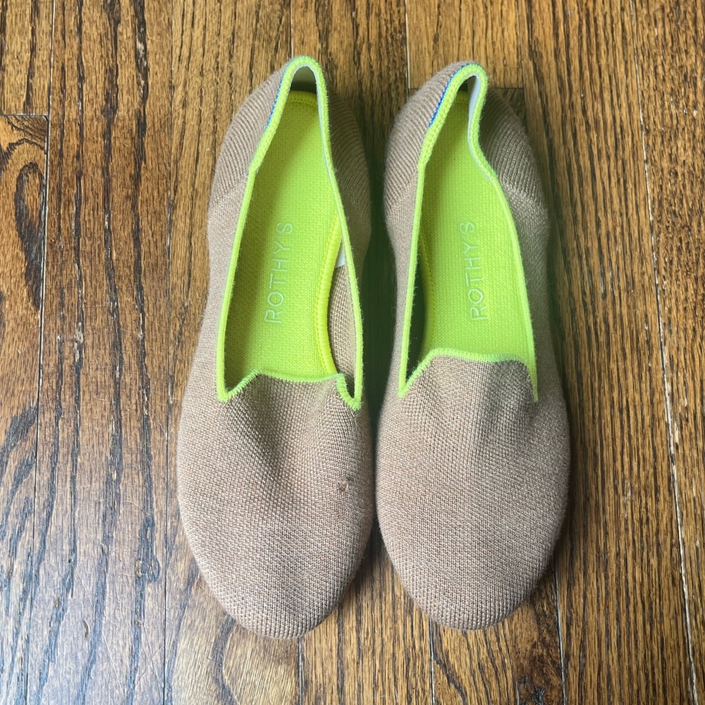 Rothy’s Women’s Merino Wool Loafer color Clove size 6.5